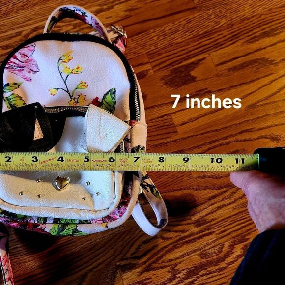 BETSEY JOHNSON Floral Puppy Mini Backpack GARDEN GIRL - Picture 6 of 6